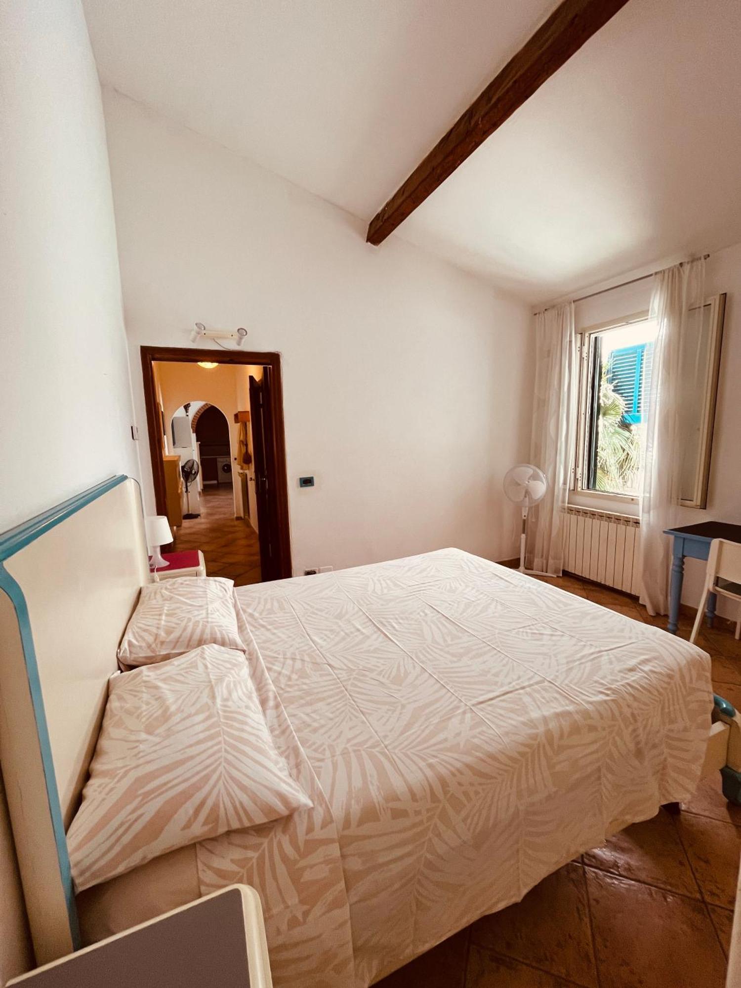 Eremomarino Apartment 리보르노 외부 사진